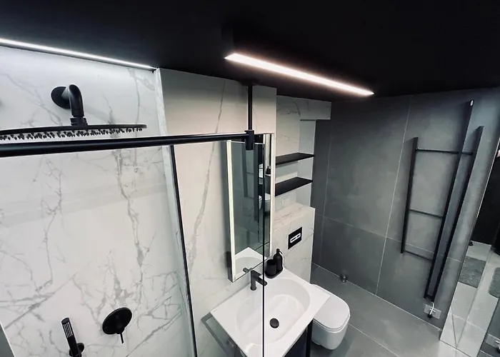 Апартаменти The Hatz - Near National Arena, Decebal, Unirii - Rh Living Бухарест